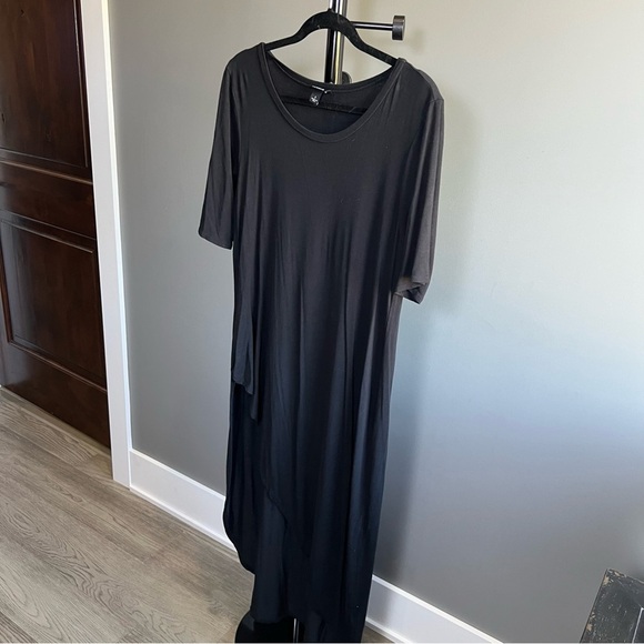 Torrid Plus Size Black Long Dress with High Cut Slit Size 1 - Picture 1 of 11